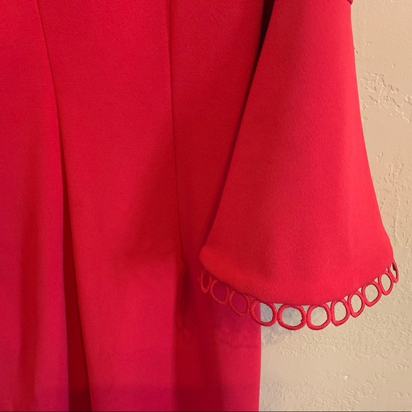 NWOT Calvin Klein Women's Circle Trim at Bell Sleeve Cuff Sheath Dress - Picture 3 of 9